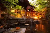 湯田中温泉 よろづや