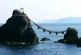 夫婦、カップルは立ち寄り必須！夫婦岩