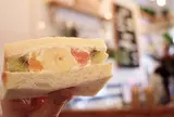 フツウニフルウツ