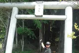「剣神社」と「つるぎ石」！！