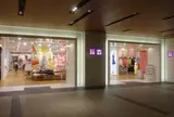 ユニクロ 東京ミッドタウン店