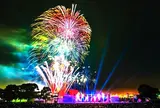 横浜開港祭 臨港パーク沖での花火など