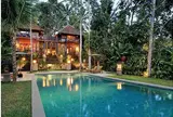 Taman Bebek Hotel