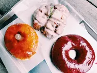 【閉店】カムデンズ ブルースタードーナツの写真・動画_image_100549