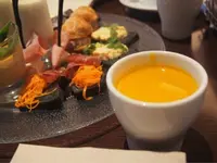 Mercedes-Benz Connection / UPSTAIRSの写真・動画_image_118801