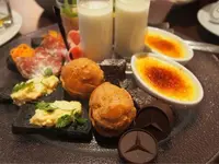 Mercedes-Benz Connection / UPSTAIRSの写真・動画_image_118803