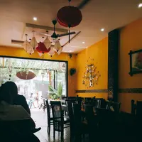 Banh bao. Hoa hong trangの写真・動画_image_136705