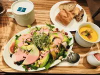 EVERYTHING SALAD 青山の写真・動画_image_224596