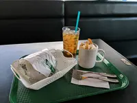 ラッキーピエロ マリーナ末広店の写真・動画_image_267115