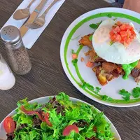 Over Easyの写真・動画_image_495350