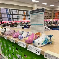 Famous Footwear Outletの写真・動画_image_537719