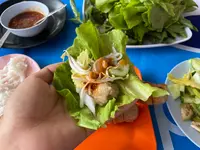 ແໜມເນືອງ ສີຫອມ (ວຽງສະຫວັນ) Nem Nueng Sihom (Vieng Sa vanh) ແນມເນືອງの写真・動画_image_558953