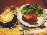 ビー ア グッド ネイバー コーヒー キオスク 六本木（BE A GOOD NEIGHBOR COFFEE KIOSK ROPPONGI）の写真・動画_image_97534