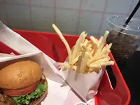 ヘンリーズバーガー（HENRY'S BURGER）の写真・動画_image_259931