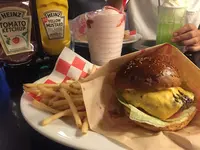 オンザコーナー （ON THE CORNER NO.8 BEAR POND）の写真・動画_image_260655