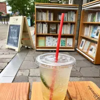 まちの本とサンドイッチの写真・動画_image_583265