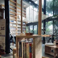 カフェ木と本の写真・動画_image_712168