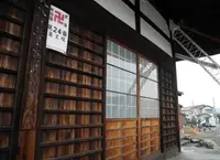 再び路地に突入しますの写真・動画_image_21733