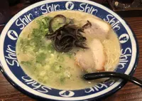 博多らーめん ShinShin（シンシン）天神本店の写真・動画_image_445921