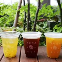 左からつぶつぶキウイ、ベリー＆ベリーマンゴーパイン