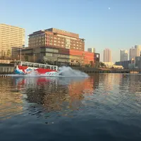 スカイダック（水陸両用バス）の様子