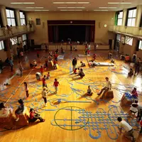パラモデルといっしょにプラレールで遊ぼう vol.03 shikitu primary school [ osaka ] 2005 © / photo: yasuhiko hayashi