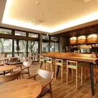 「33 CAFÉ GREEN」店内①