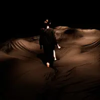 Soft Black Hole - Your Body Becomes a Space that Influences Another Body teamLab, 2016-2018, Sound: Hideaki Takahashi
