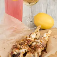 シーフードの串焼き