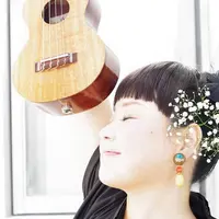 熱いステージパフォーマンスをみせてくれる、うすいなおこさん