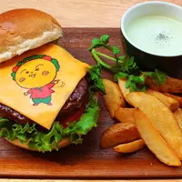 その浮輪っ カッコイイ!! コジコジごきげんバーガープレート ¥1,480