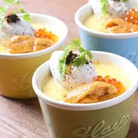 カラーズ「ウニとチーズのふわふわ濃厚フラントリュフソースがけ」