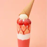 ワッフルコーン ボンボンスムージー ストロベリー（本体価格 1,700円）