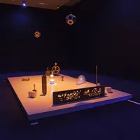 山城大督《トーキング・ライツ》（展示風景：「六本木クロッシング2016展：僕の身体、あなたの声」森美術館　201６　撮影：永禮 賢　写真提供：森美術館）