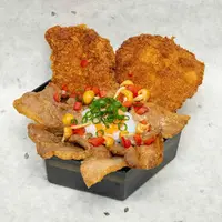 秩父わらじ豚味噌丼