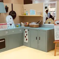 レストラン・ヒバリが出現！？　アッチになった気分で撮影できます♪本も読めるように展示されています