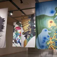 参考図版「ホセ・マリア・シシリア、福島・冬の花」福島県立美術館2013年 Photo © Paula Fujiwara   