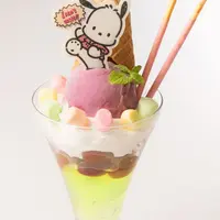 ポチャッコのぶどうパフェ