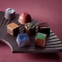 ＜NAKAMURA チョコレート＞初登場・市内松坂屋限定 ・オーストラリアンセレクション(10 個入)3564 円（税込）