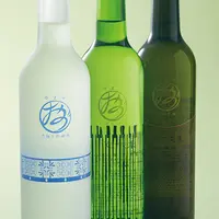 ＜白鹿＞おづ　540円（税込）・おづ吟醸生貯蔵酒　810円（税込）・おづ純米吟醸　864円（税込）