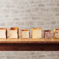 (写真左から)ブレドール、俺のBakery＆Cafe、nukumuku、MIYABI、金谷ホテルベーカリー、高級食パン専門店 あずき