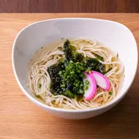 【五島うどん】 椿油を練りこんだツルっとした麺が魅力！ あご出汁でいただく、五島名物のうどんである