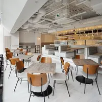 「W shinjuku」​店内