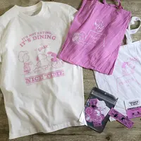 エコトート　￥1600（税抜） PEANUTS CafeオリジナルTシャツ（シュローダー＆ルーシー）　￥2,900（税抜）