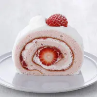 12月1日発売「季節のロール ストロベリー」