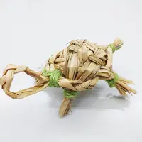 ワラでつくるカメの開運人形