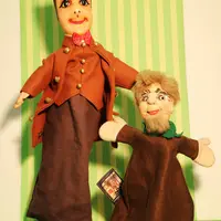 世界の子どもたちが遊んだ人形たち～みて、さわって、体験しよう！～