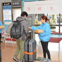 空港でのサンプリングの様子