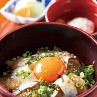 ＜いけす割烹平家＞（大分）関アジ・関サバ りゅうきゅう丼