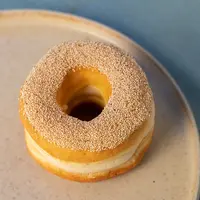 あんぱんドーナツ 白あんクリームチーズ